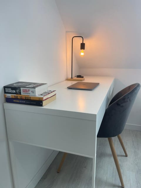 Seating area, hair dresser