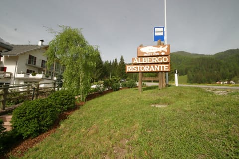 Property building, Property logo or sign, Area and facilities