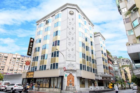 Property building, Street view
