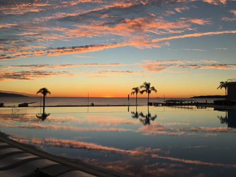 Natural landscape, Beach, Sea view, Swimming pool, Sunset