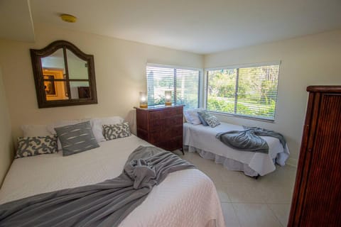 Newly Listed 20 percent off Golf and Tennis Community Golf Grandeur Corner Unit 16th Green House in Wesley Chapel