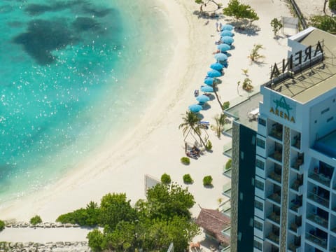 Property building, Natural landscape, Bird's eye view, Beach, Sea view, sunbed