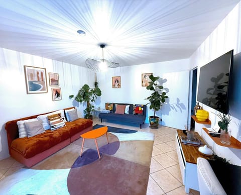 Le jardin du stade by UTA HOUSE Apartment in Saint-Denis, France