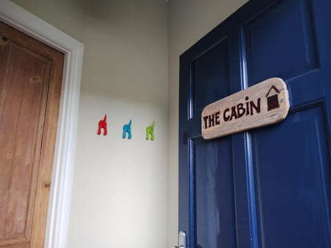The Cabin - Great Views, Garden, Netflix, Near Town Cabin in Hebden Bridge