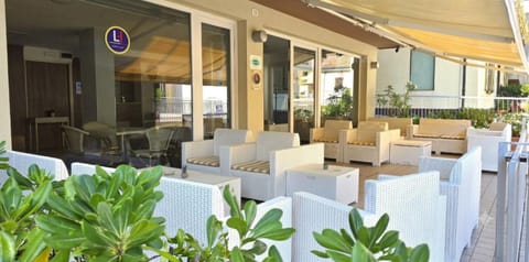 Property building, Facade/entrance, Lobby or reception