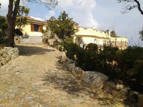 Facade/entrance, Mountain view, Sea view