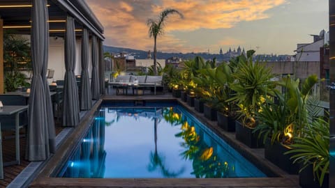 Nearby landmark, Balcony/Terrace, City view, Swimming pool, Breakfast
