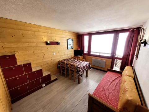 Résidence FlÈche - Studio cabine 4 personnes exposé Sud MAE-3384 Cabin in Mâcot-la-Plagne