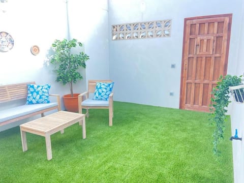 Patio, Facade/entrance, Garden