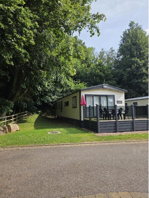 Property building, Natural landscape
