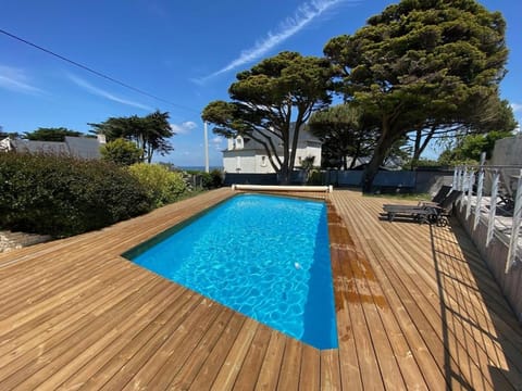 Belle maison avec piscine privée House in Brittany