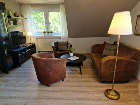 TV and multimedia, Seating area
