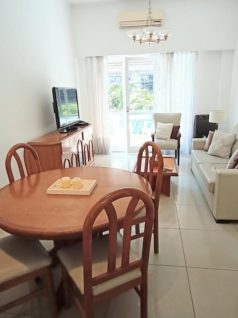 Communal lounge/ TV room, Living room, Dining area
