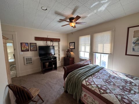 Carriage Inn - Tarpley Suite 5 Bed and Breakfast in Bandera