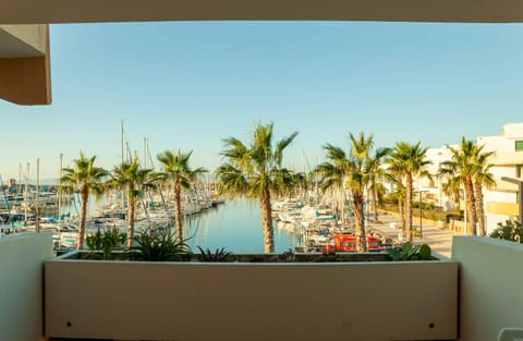 Natural landscape, Balcony/Terrace, City view