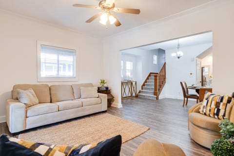 Near Family Fun and Coliseum! Centrally Located House in Meridian-Kessler