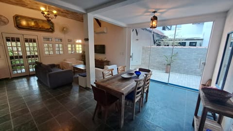 Communal lounge/ TV room, Living room, Decorative detail