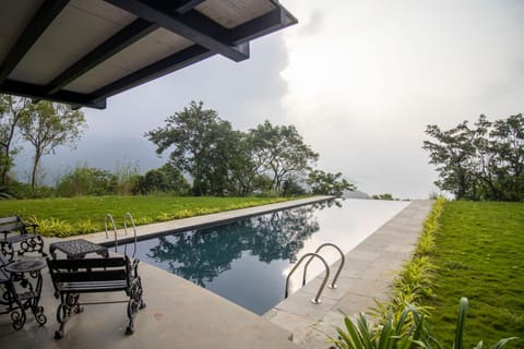 Patio, Nearby landmark, Day, Natural landscape, Garden, Garden view, Lake view, Mountain view, Pool view, Swimming pool