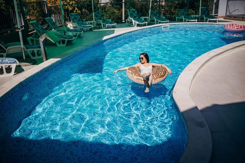 Day, People, Summer, Spa and wellness centre/facilities, Guests, Garden view, Pool view, Swimming pool, Inner courtyard view, sunbed