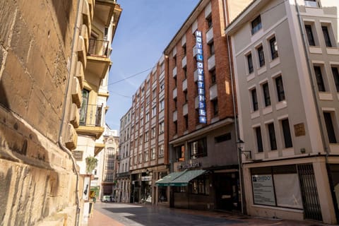 Property building, Facade/entrance