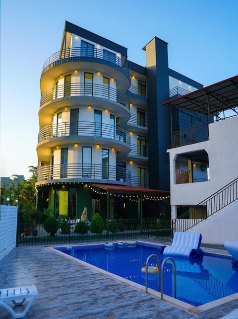 Property building, Swimming pool