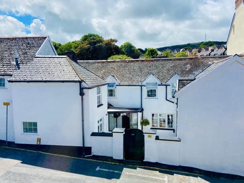 Horne Cottage Ilfracombe (10 mins Woolacombe) House in Ilfracombe