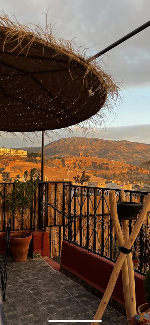 Patio, Day, Natural landscape, View (from property/room), Balcony/Terrace, Dining area, Mountain view
