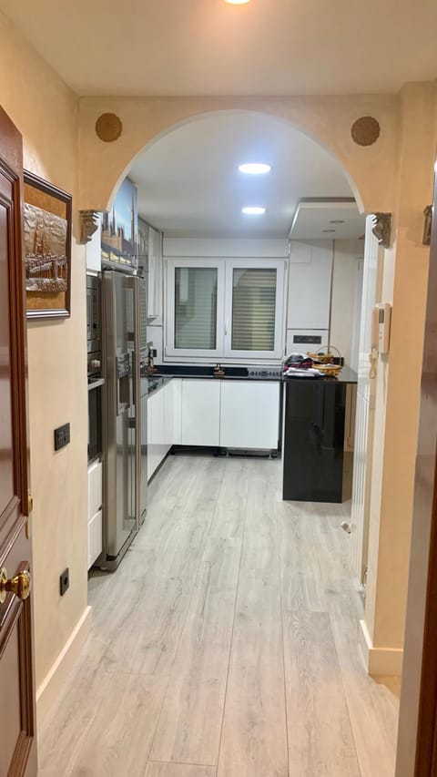 Kitchen or kitchenette, minibar, oven, pet friendly, stove