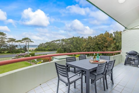 Balcony/Terrace, Dining area, Beach, Garden view