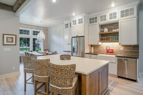 Lakeshore Luxury House in Chikaming Township