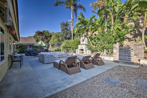 Carlsbad Getaway - Furnished Patio and Pool! House in Carlsbad