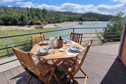 Natural landscape, View (from property/room), Balcony/Terrace, River view