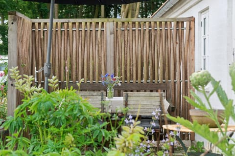 Balcony/Terrace, Inner courtyard view