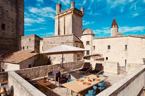 Patio, Balcony/Terrace, Landmark view