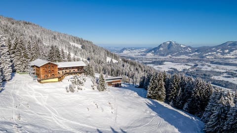Day, Natural landscape, Winter, Mountain view