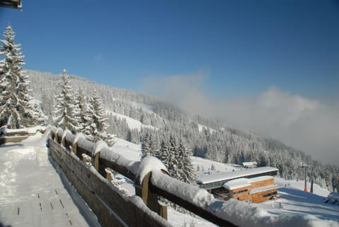 Skiing, View (from property/room), Balcony/Terrace, Mountain view