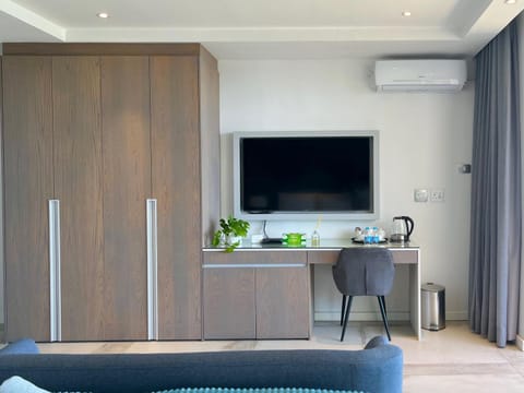 TV and multimedia, air conditioner