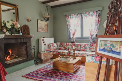 Living room, Seating area, flat iron