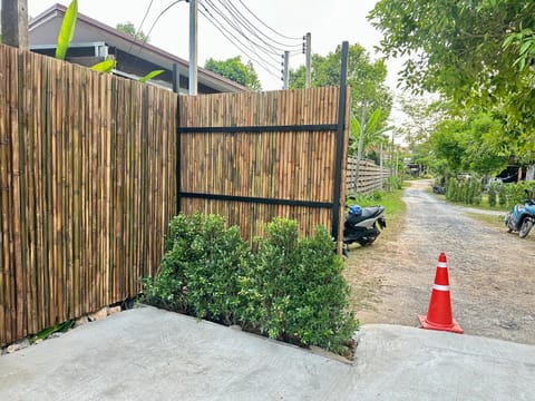 Maisuree Lanta Resort-Long Beach Chalet in Sala Dan