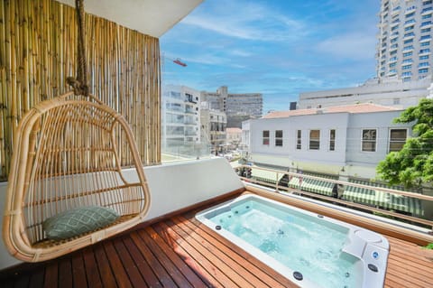 Hot Tub, Balcony/Terrace