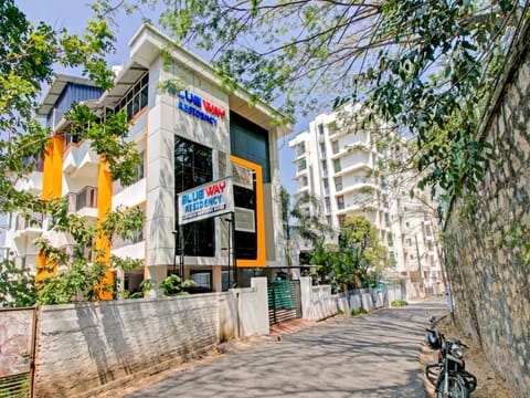 Property building, Day, Neighbourhood, Street view