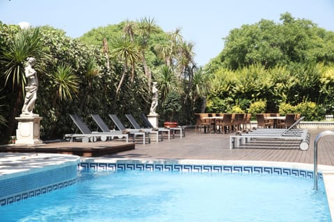 Garden, Swimming pool, Swimming pool