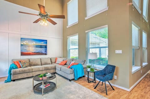 Beautiful Montgomery Home with Lakefront Deck! House in Lake Conroe