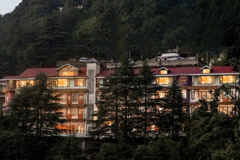 Property building, Day, Natural landscape, Mountain view
