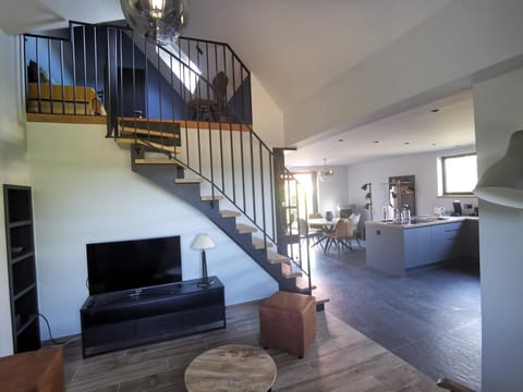 Living room, Dining area, kitchen