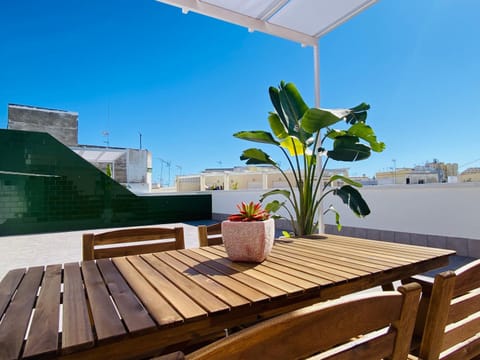 Patio, Day, Balcony/Terrace