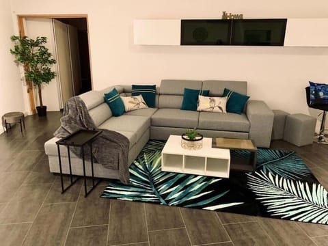 Grand appartement 2 chambres 5 pers max, vue panoramique avec parking Apartment in Mulhouse