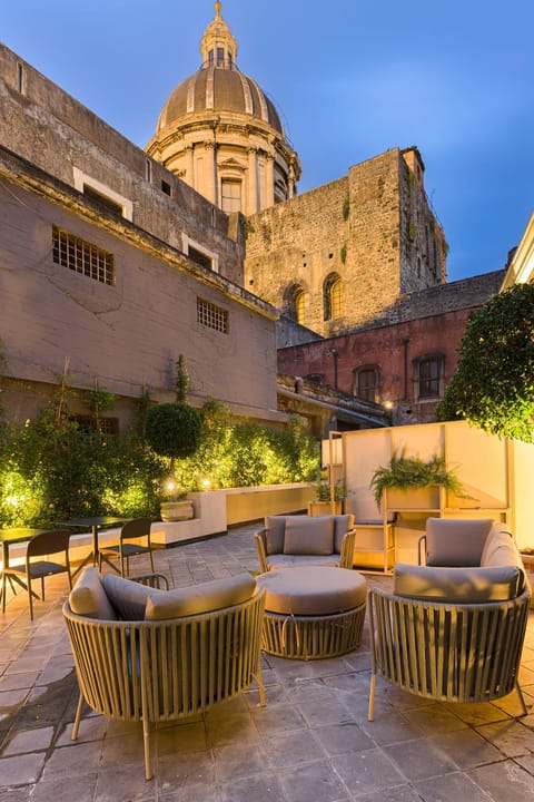 Day, Balcony/Terrace, Landmark view