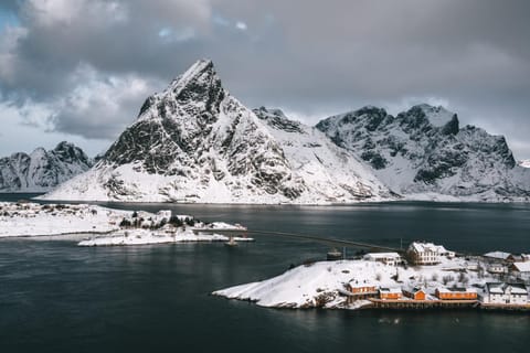 Lofoten suite apartments - Rostad Retro Rorbuer Apartment in Lofoten