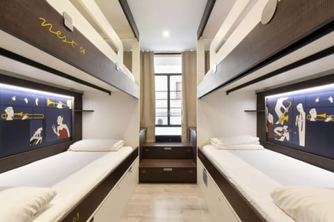 bunk bed
